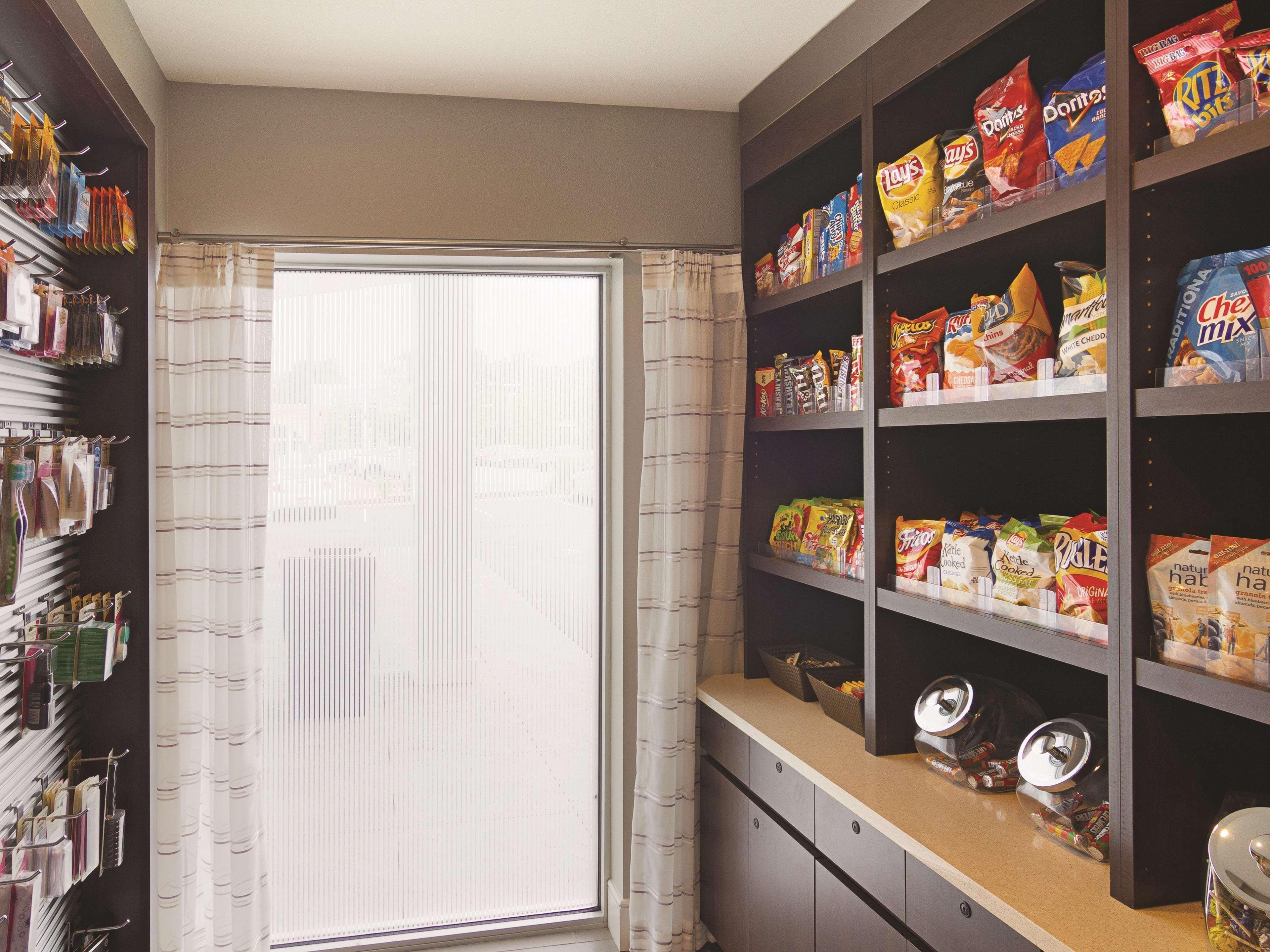 La Quinta By Wyndham Cleveland - Airport North Hotel Екстериор снимка